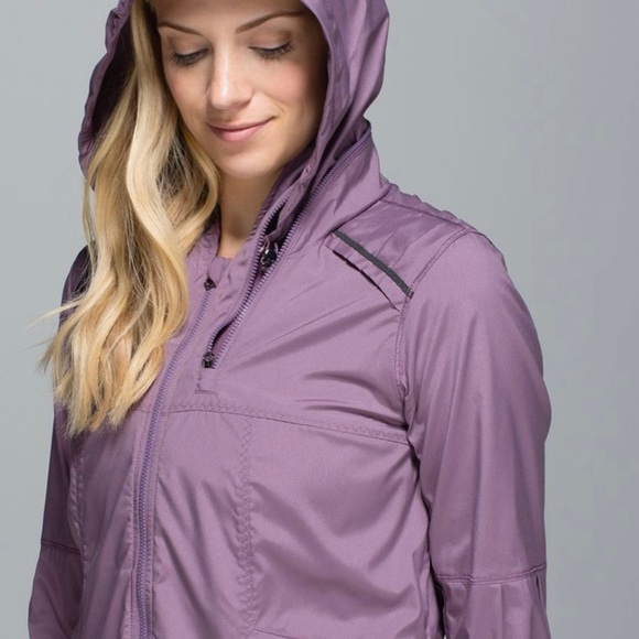 Lululemon Jacket - Picture 12 of 16